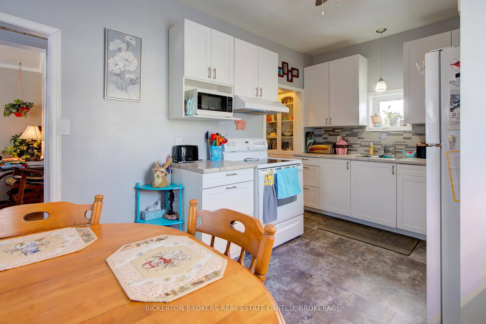292 William Street N • Gananoque, ON photo 9