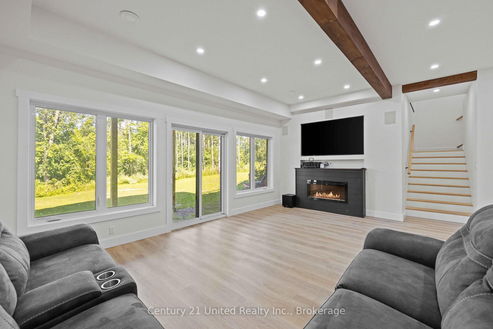 27 Awbrie Lane • Otonabee-South Monaghan, ON photo 23