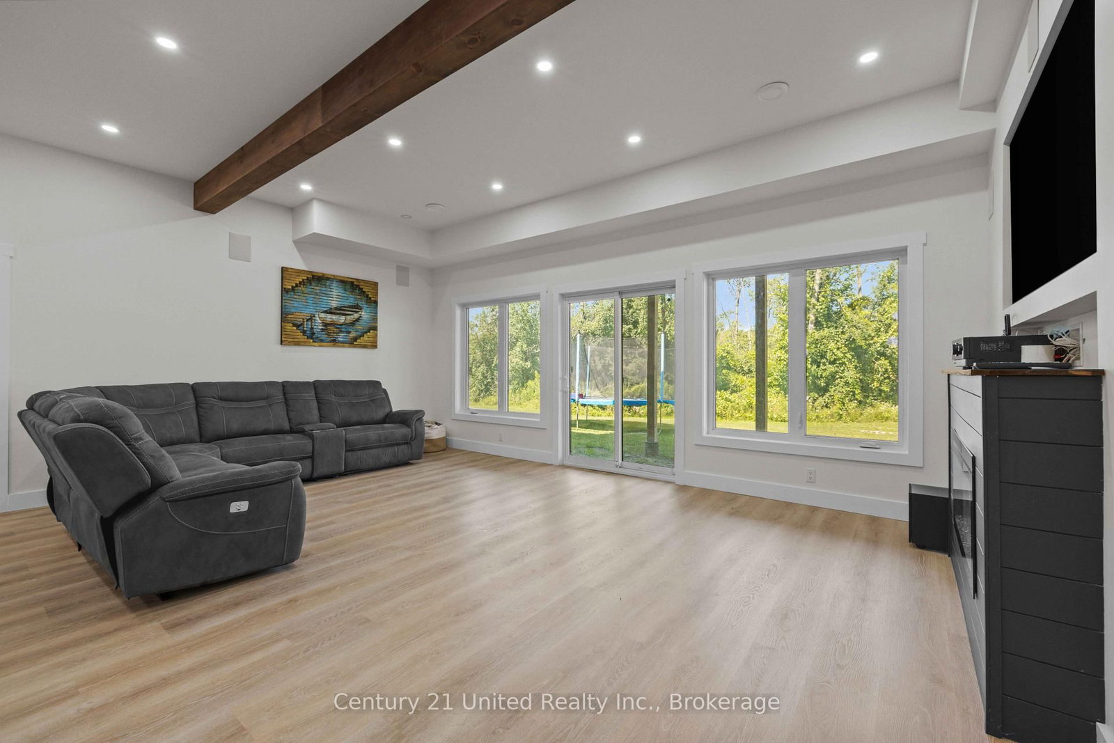 27 Awbrie Lane • Otonabee-South Monaghan, ON photo 27