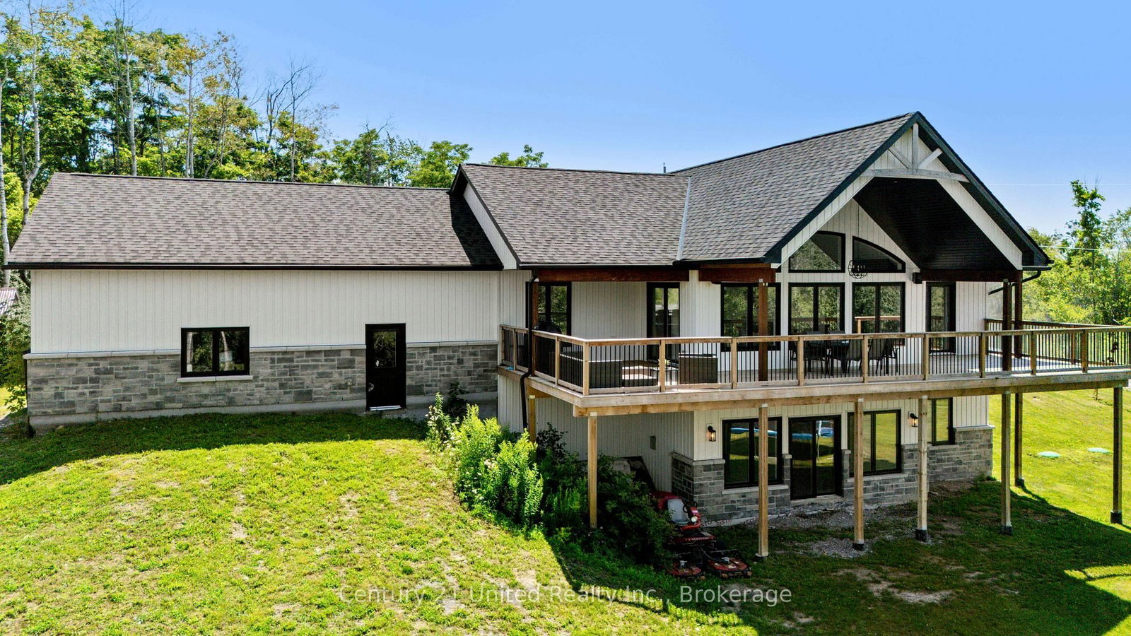 27 Awbrie Lane • Otonabee-South Monaghan, ON photo 3