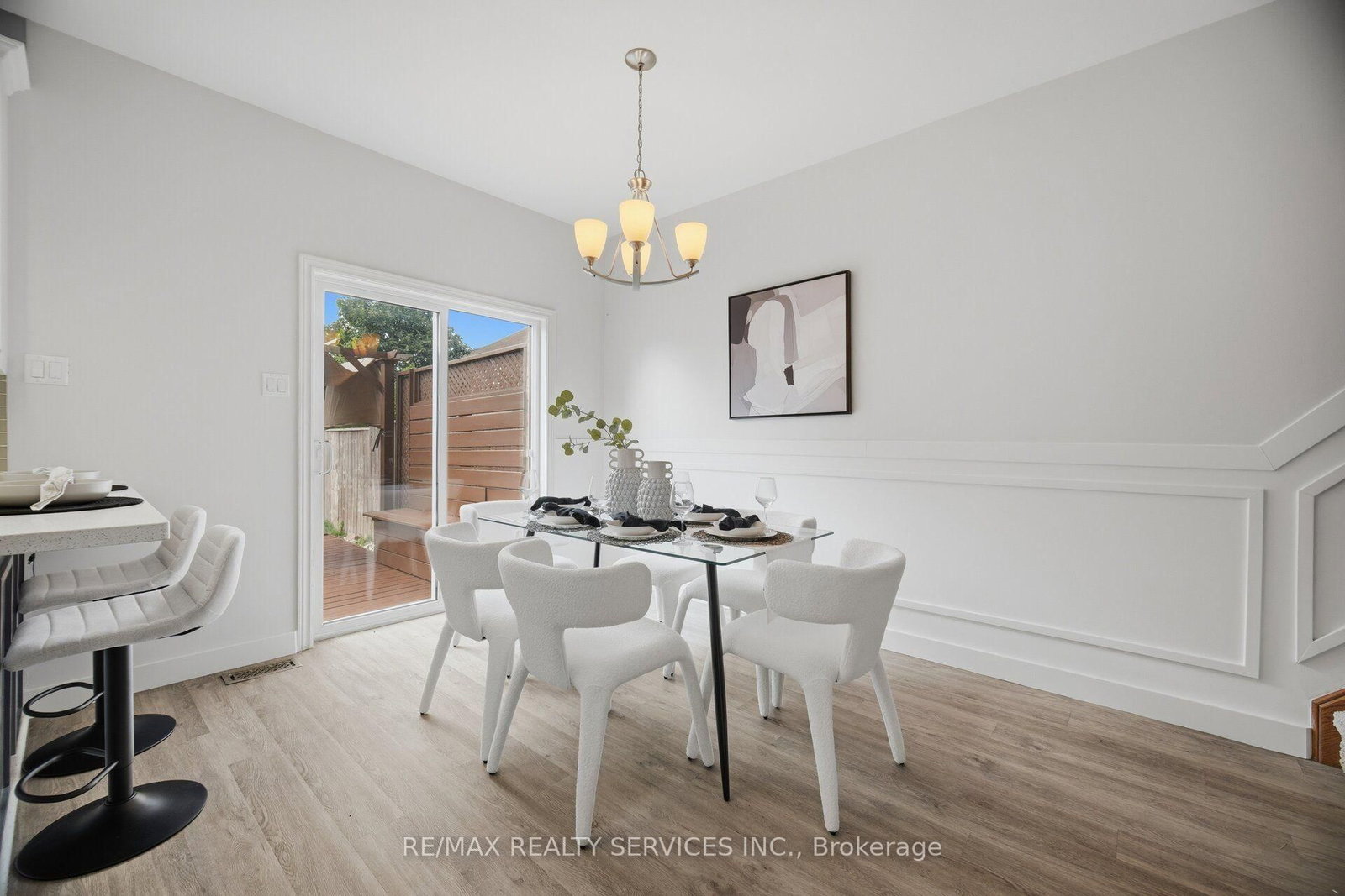 5 Westhampton Way • Hamilton, ON photo 18