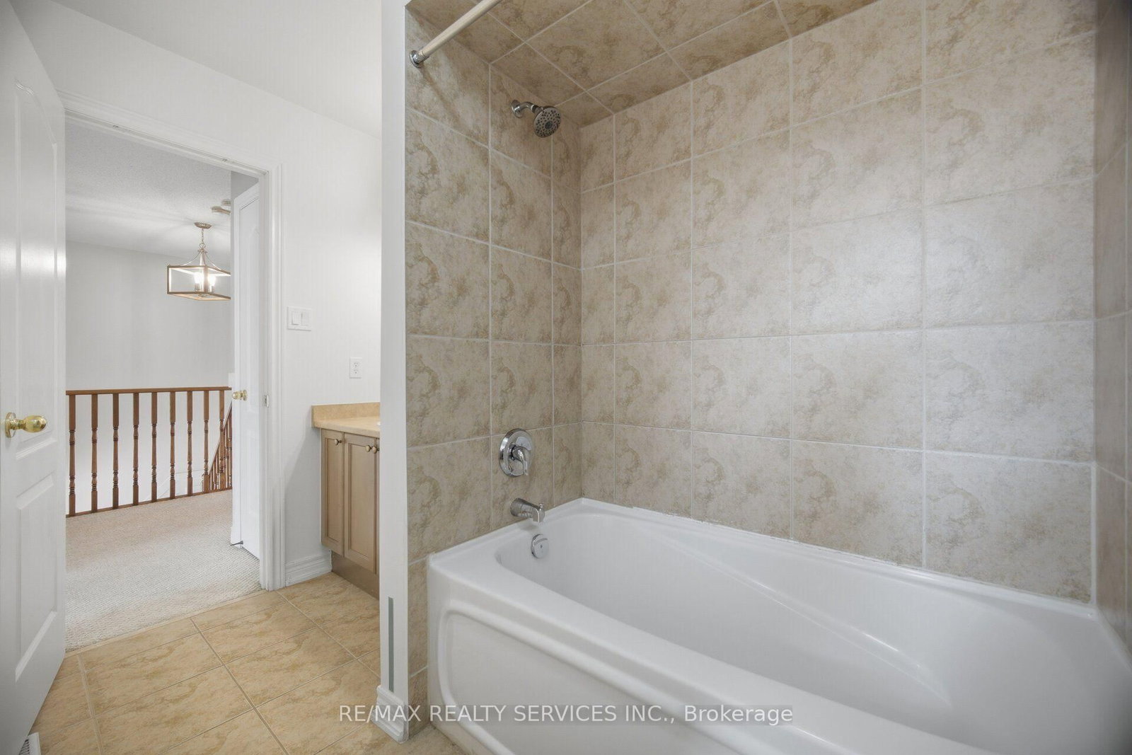 5 Westhampton Way • Hamilton, ON photo 37