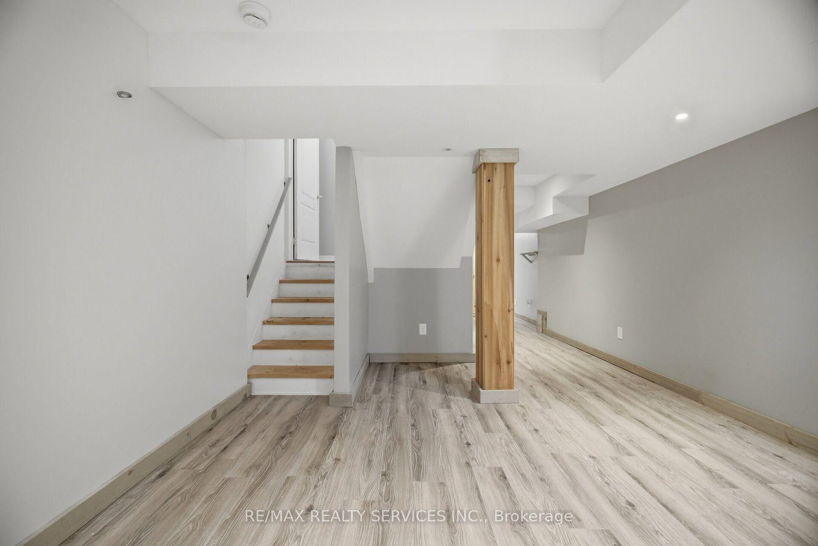 5 Westhampton Way • Hamilton, ON photo 39