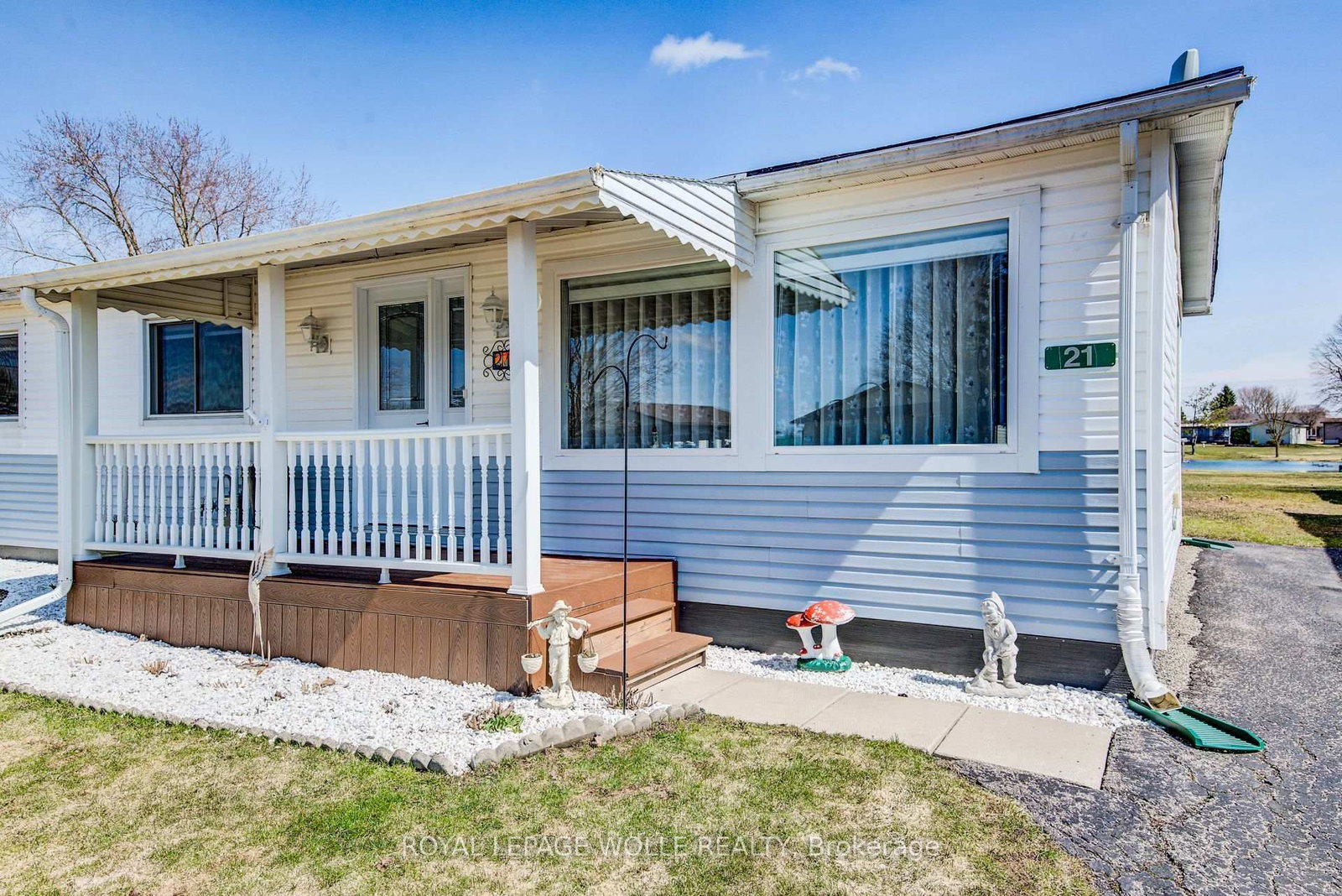 21 Fairview Crescent • North Perth, ON photo 4