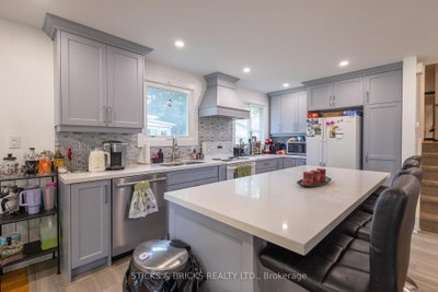 4479 Mitchell Avenue • Niagara Falls, ON photo 4