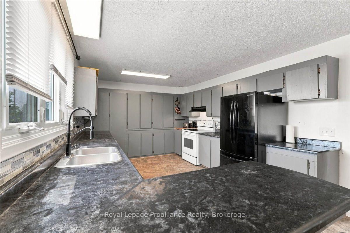 1080 Smith Street • Brighton, ON photo 8