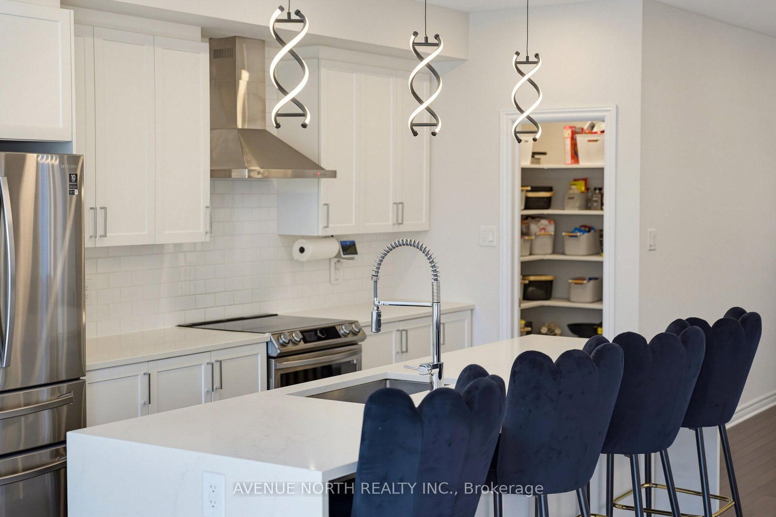 321 Grackle Street • Ottawa, ON photo 17