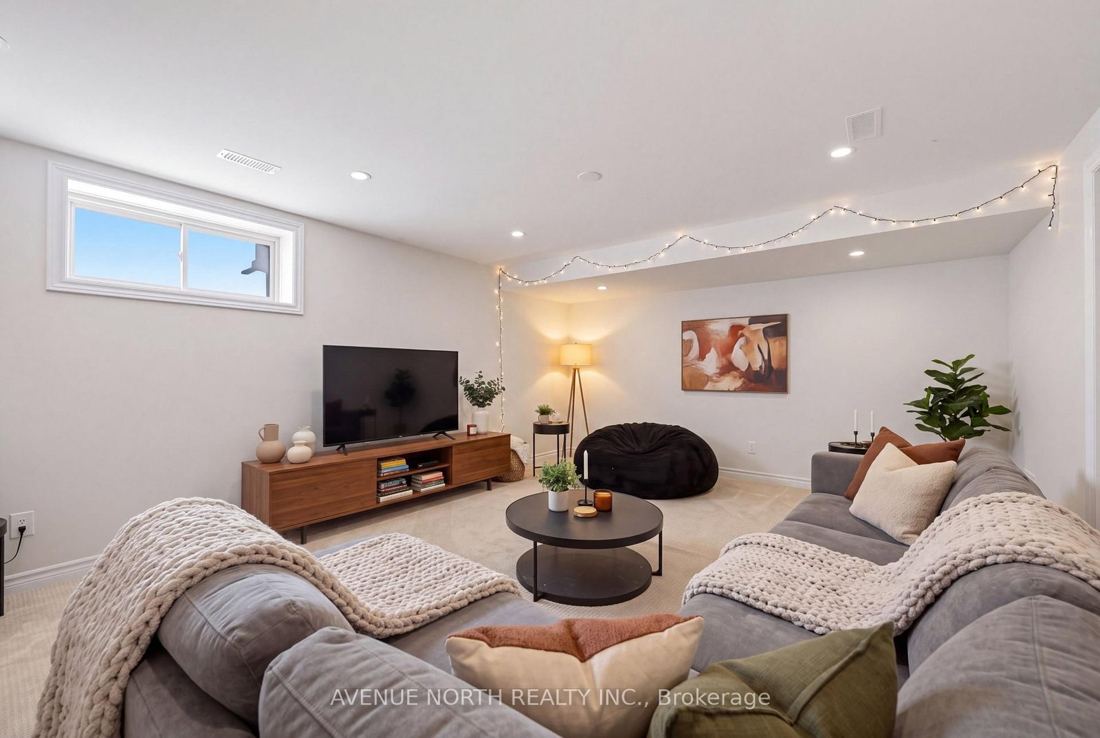 321 Grackle Street • Ottawa, ON photo 37