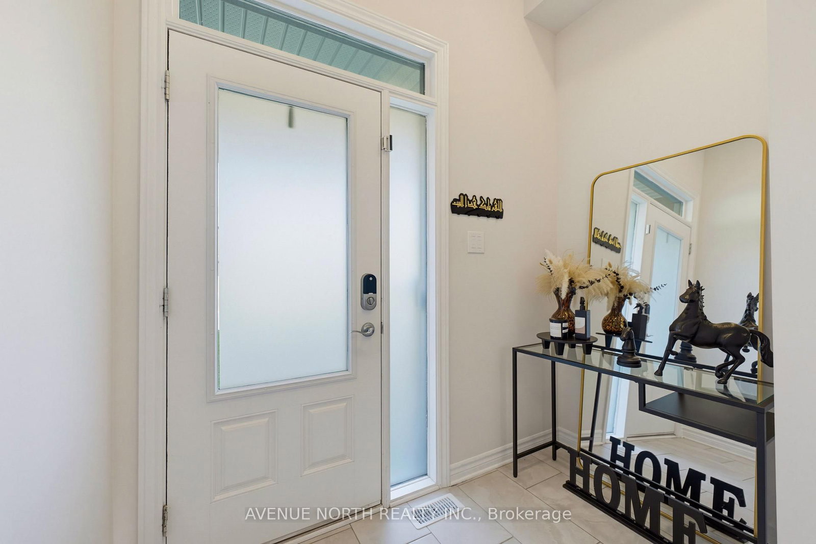 321 Grackle Street • Ottawa, ON photo 5
