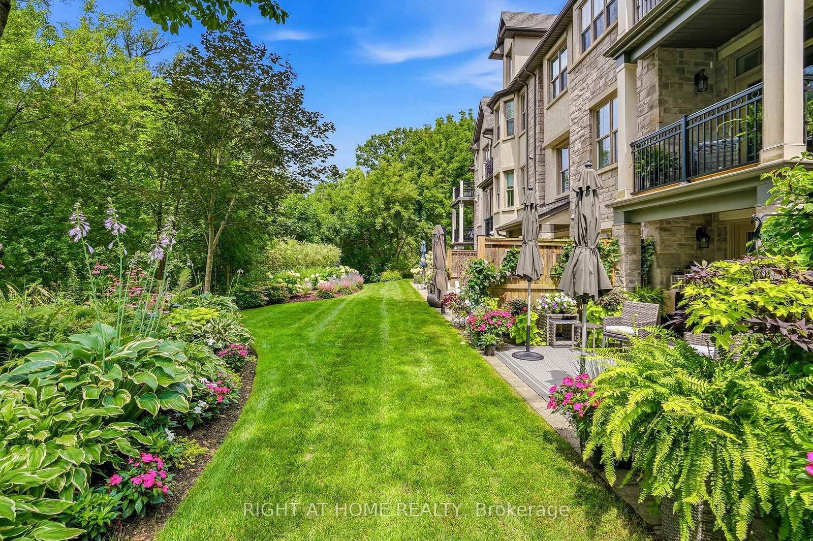 14 Aberdeen Lane S • Niagara-on-the-Lake, ON photo 34