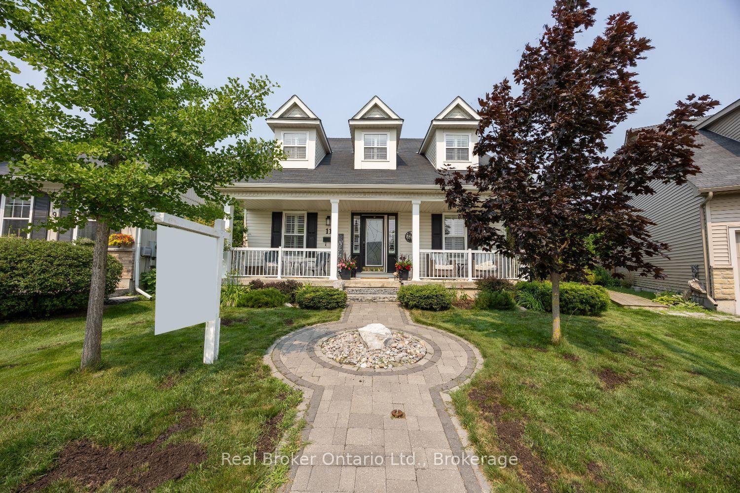 11 Greenaway Circle • Port Hope, ON photo 1