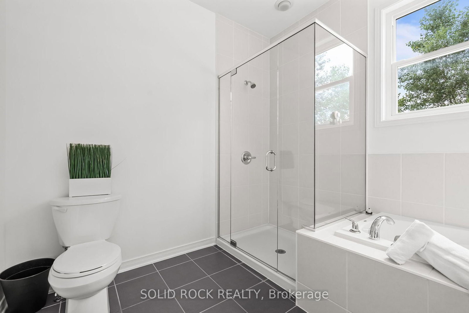 6617 Calwood Avenue E • Greely, ON photo 24