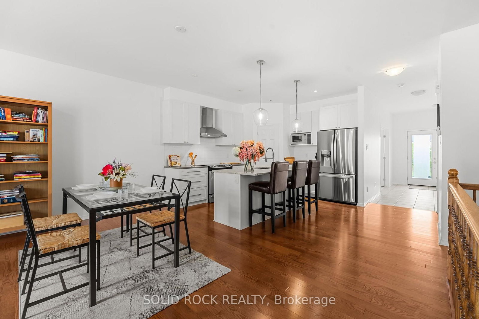 6617 Calwood Avenue E • Greely, ON photo 9
