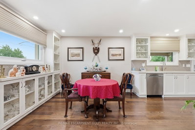 58 Moxley Drive • Hamilton, ON photo 5