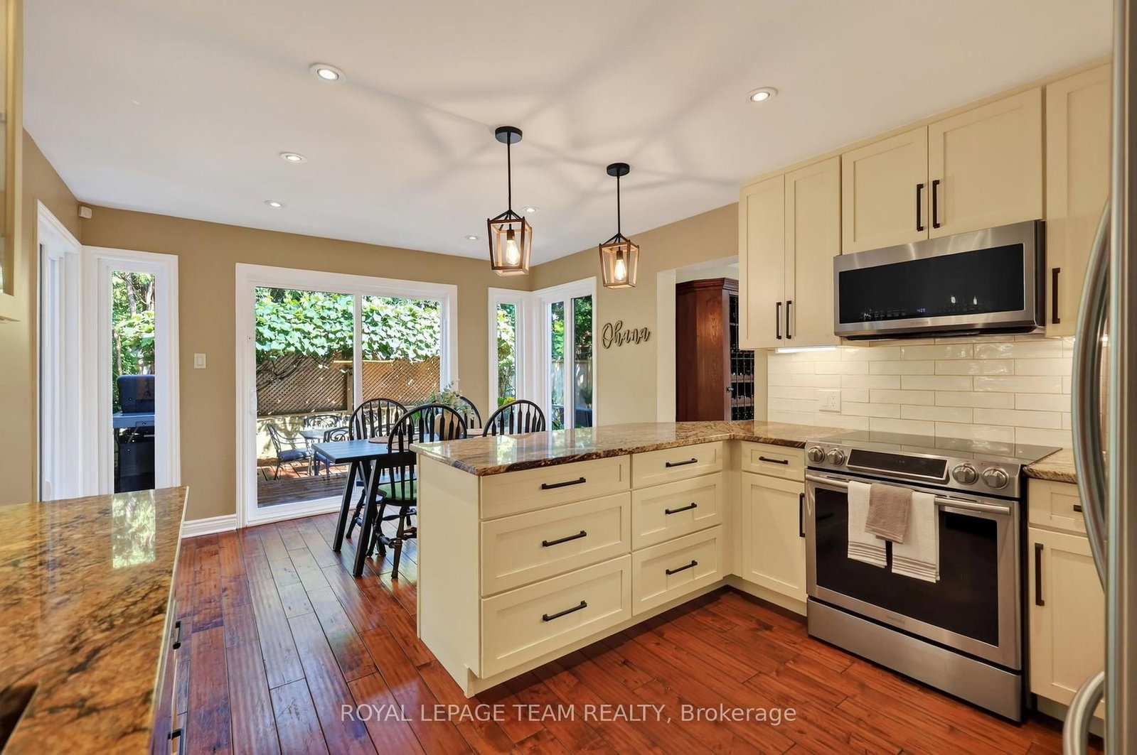 11 Fessenden Way • Ottawa, ON photo 18