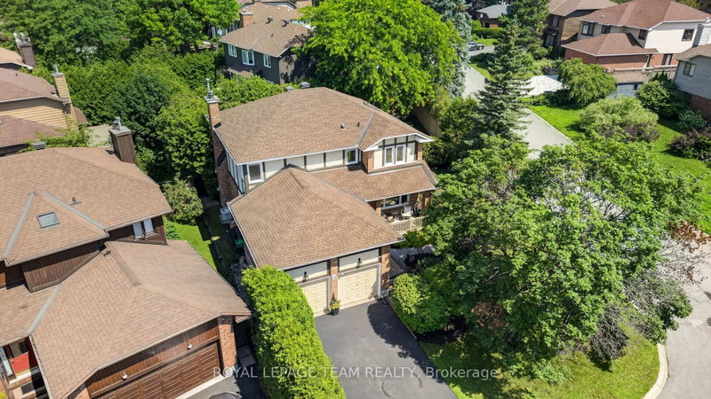 11 Fessenden Way N