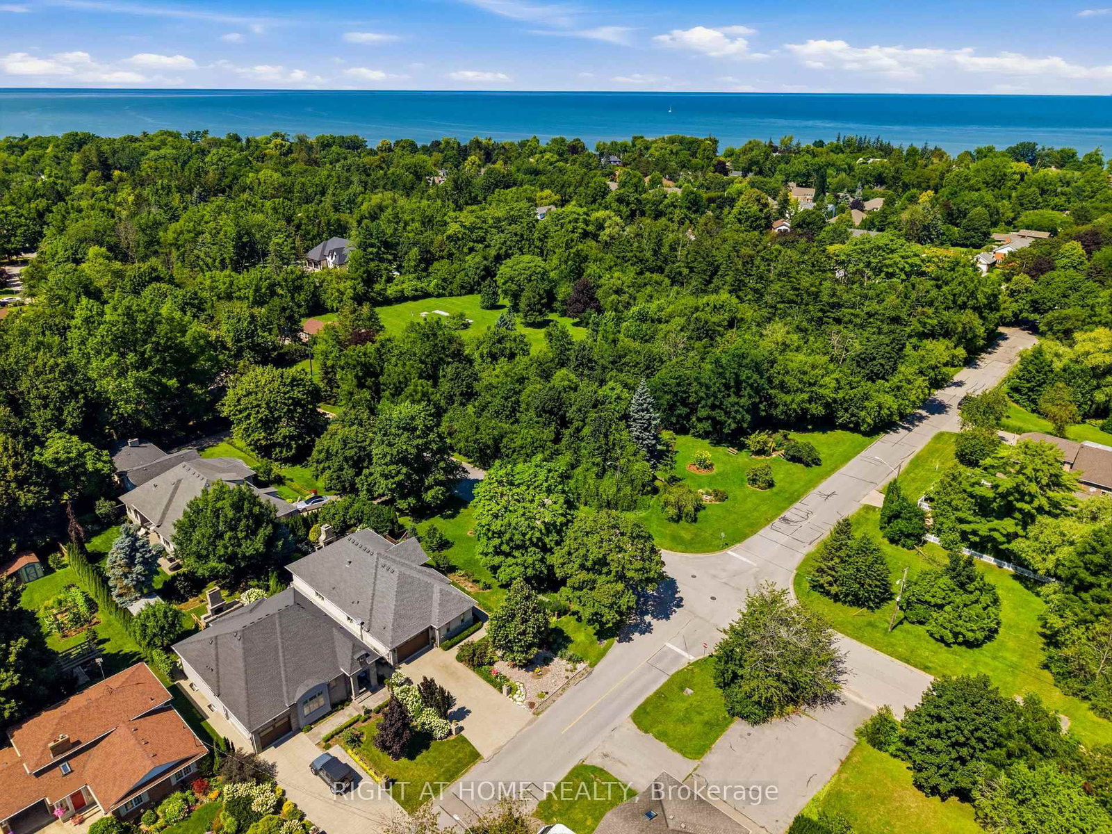 411 Nassau Street • Niagara-on-the-Lake, ON photo 38