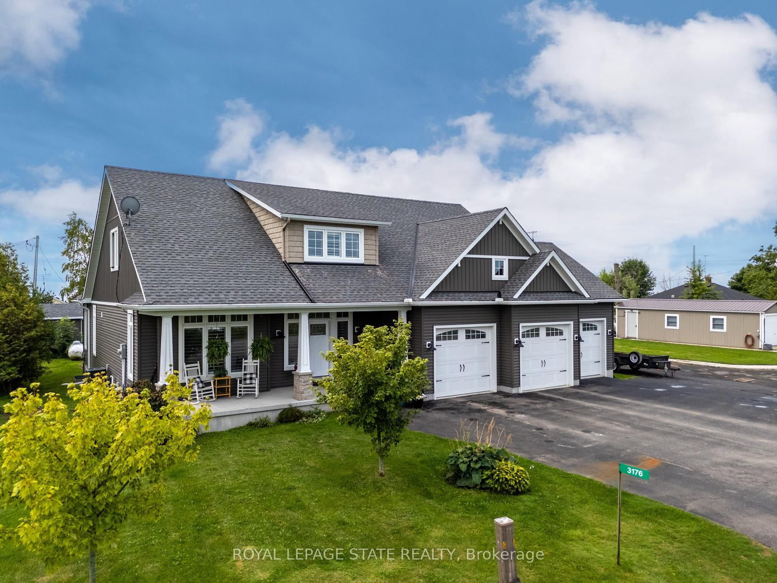 3176 Lakeshore Road • Haldimand, ON photo 1