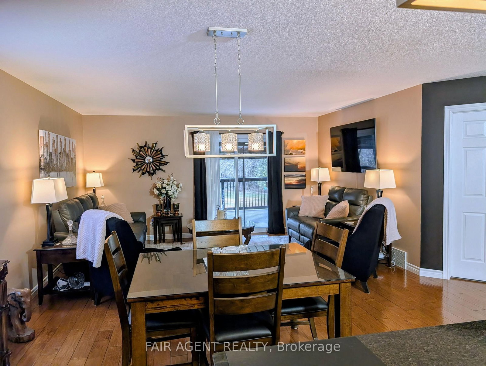 110 MILTON SEILER Crescent • Minto, ON photo 15