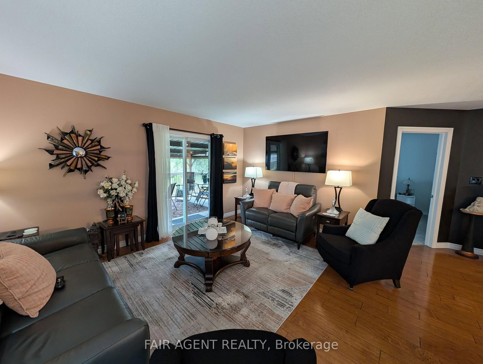 110 MILTON SEILER Crescent • Minto, ON photo 17