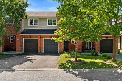 84 Selhurst Avenue • Ottawa, ON photo 2