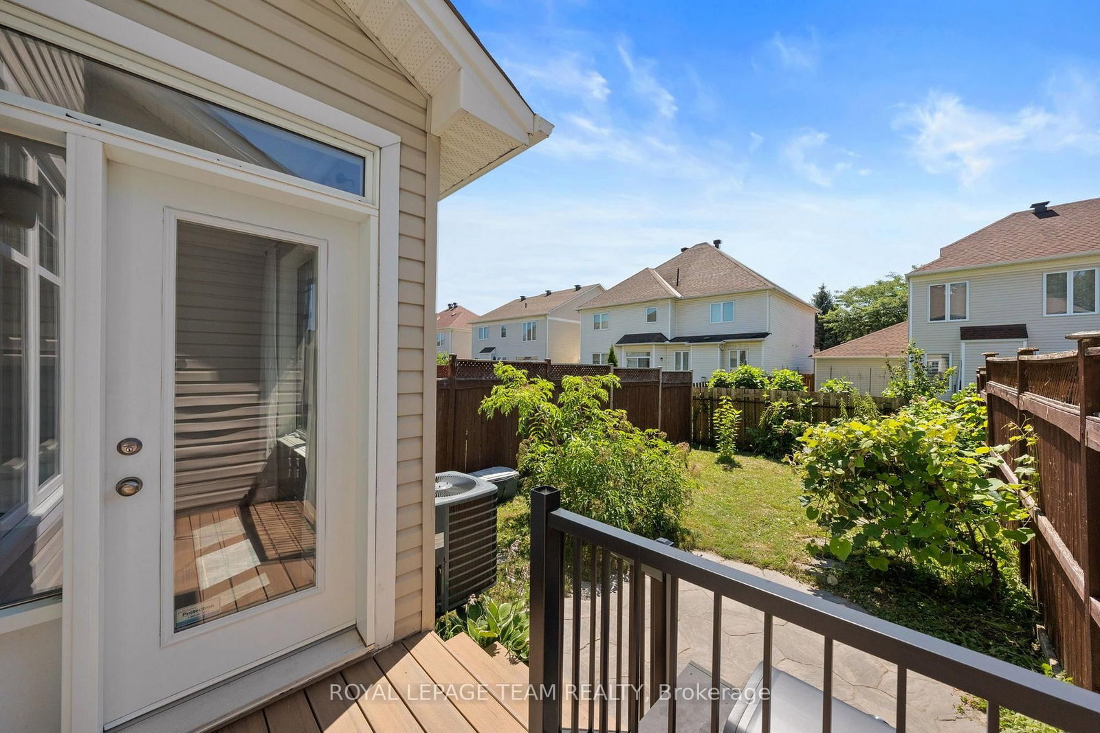 84 Selhurst Avenue • Ottawa, ON photo 38