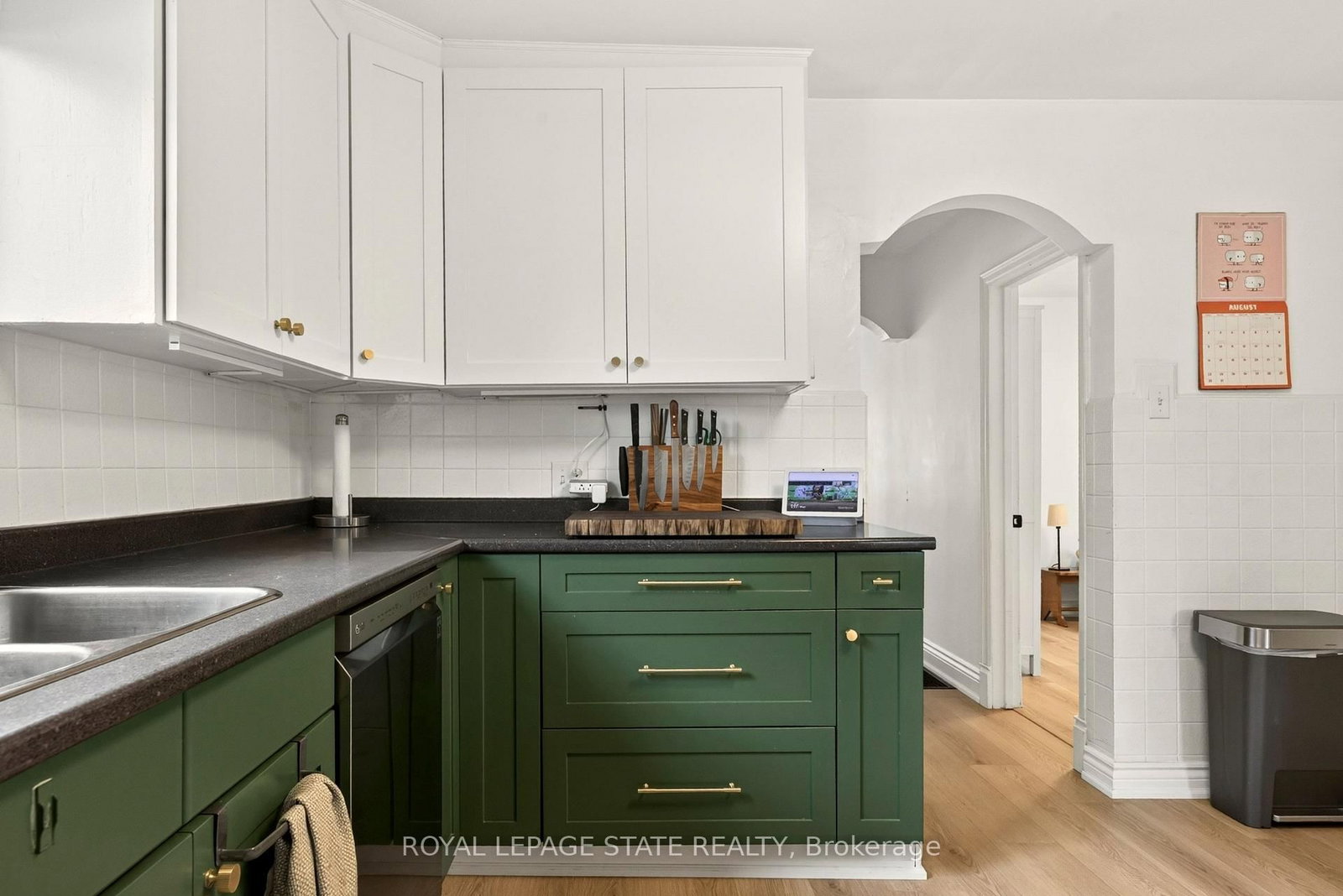 107 Reid Avenue N • Hamilton, ON photo 13