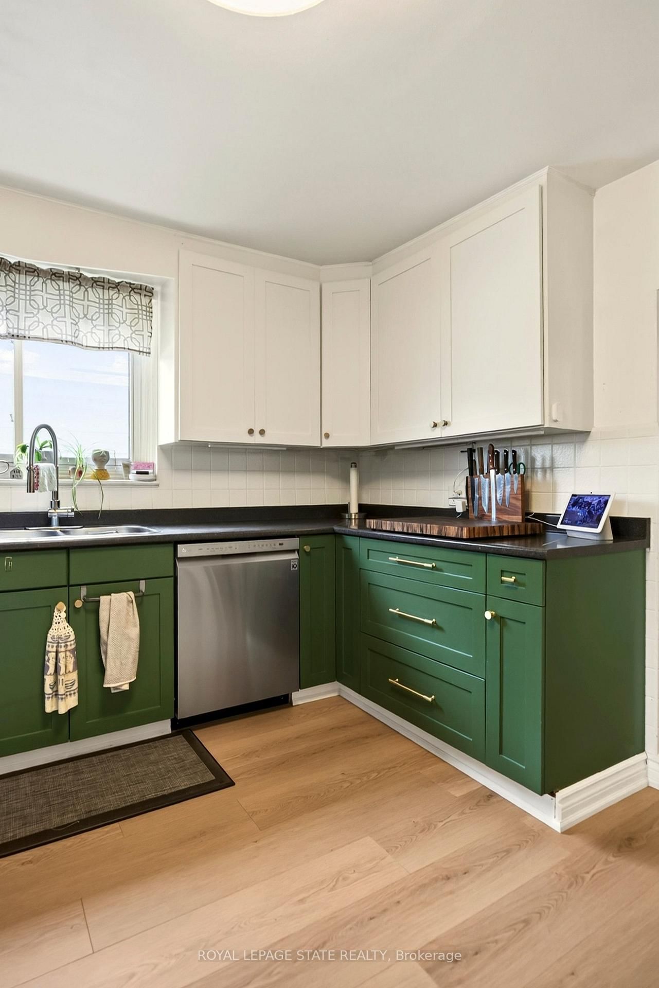 107 Reid Avenue N • Hamilton, ON photo 19