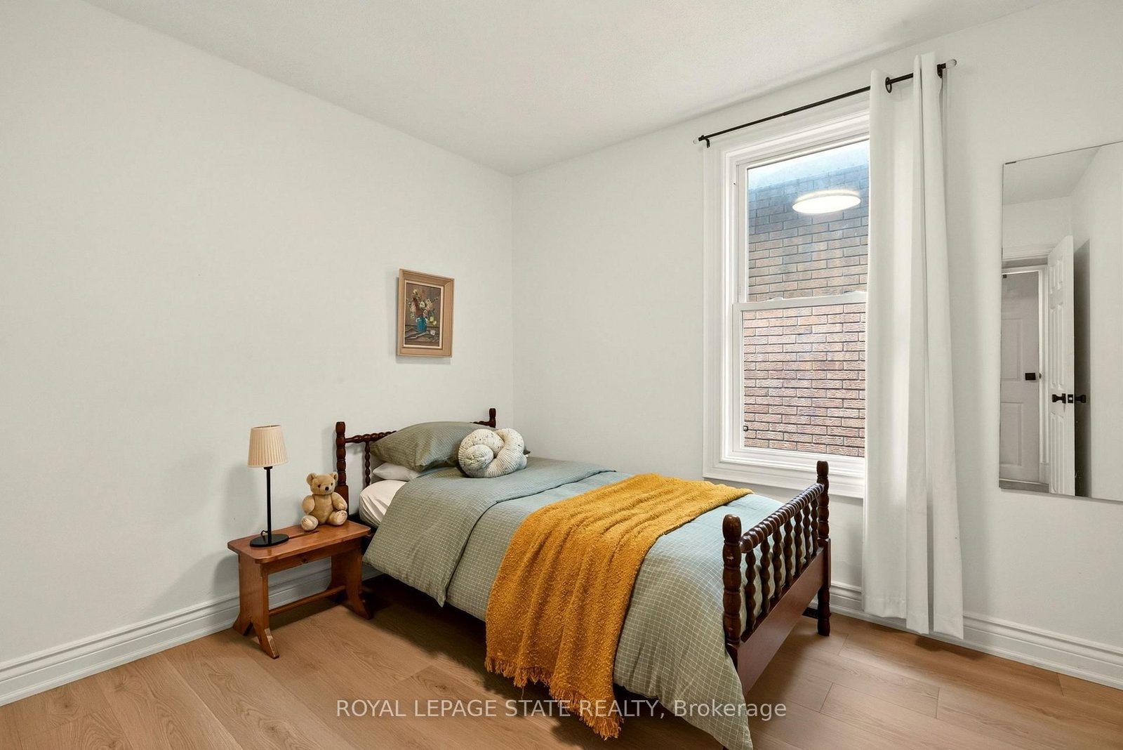 107 Reid Avenue N • Hamilton, ON photo 24