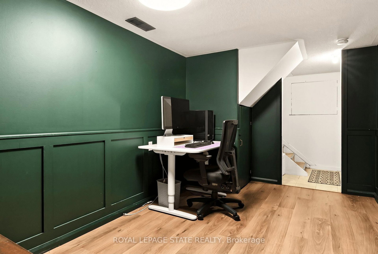 107 Reid Avenue N • Hamilton, ON photo 34
