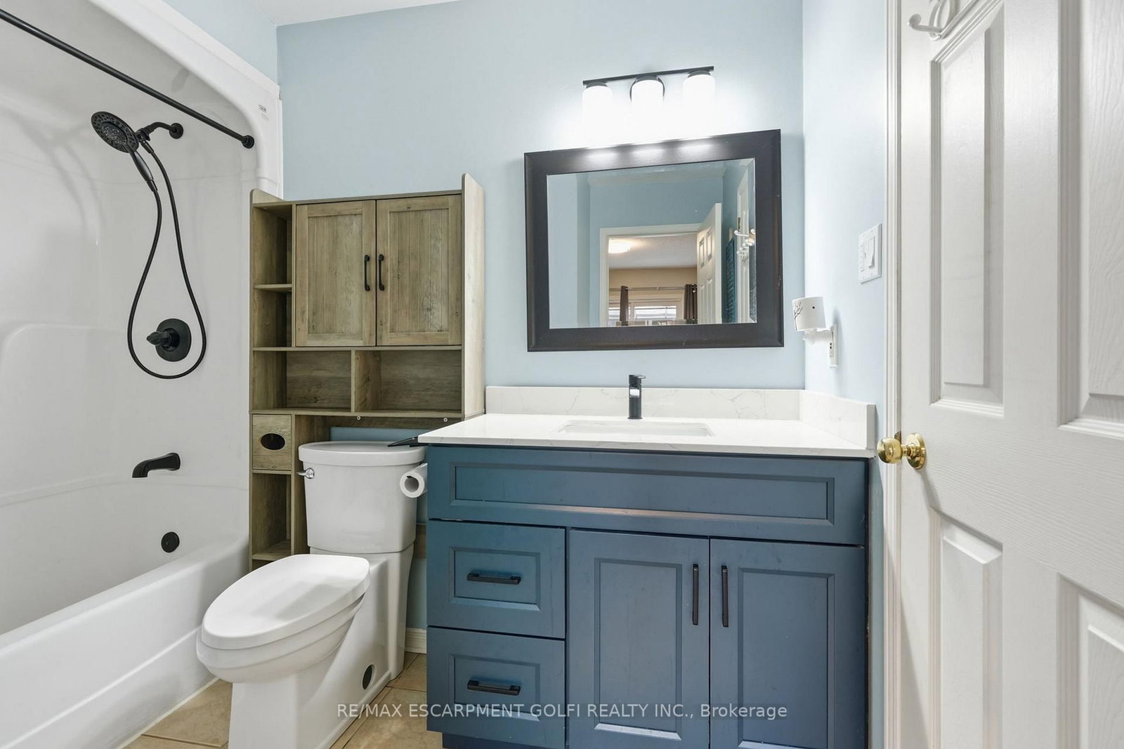 13 Golden Acres Drive • West Lincoln, ON photo 14