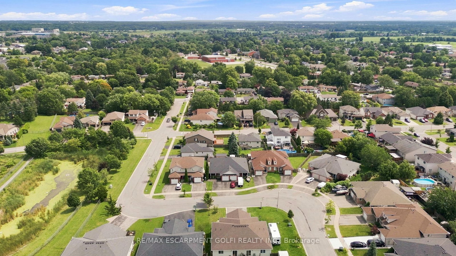 13 Golden Acres Drive • West Lincoln, ON photo 39