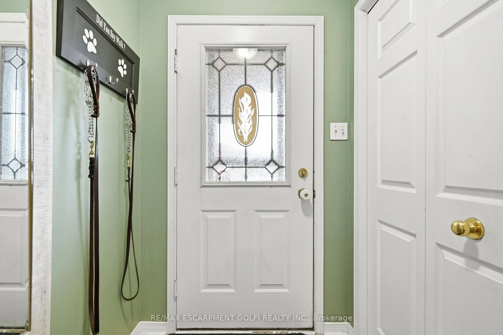 13 Golden Acres Drive • West Lincoln, ON photo 4