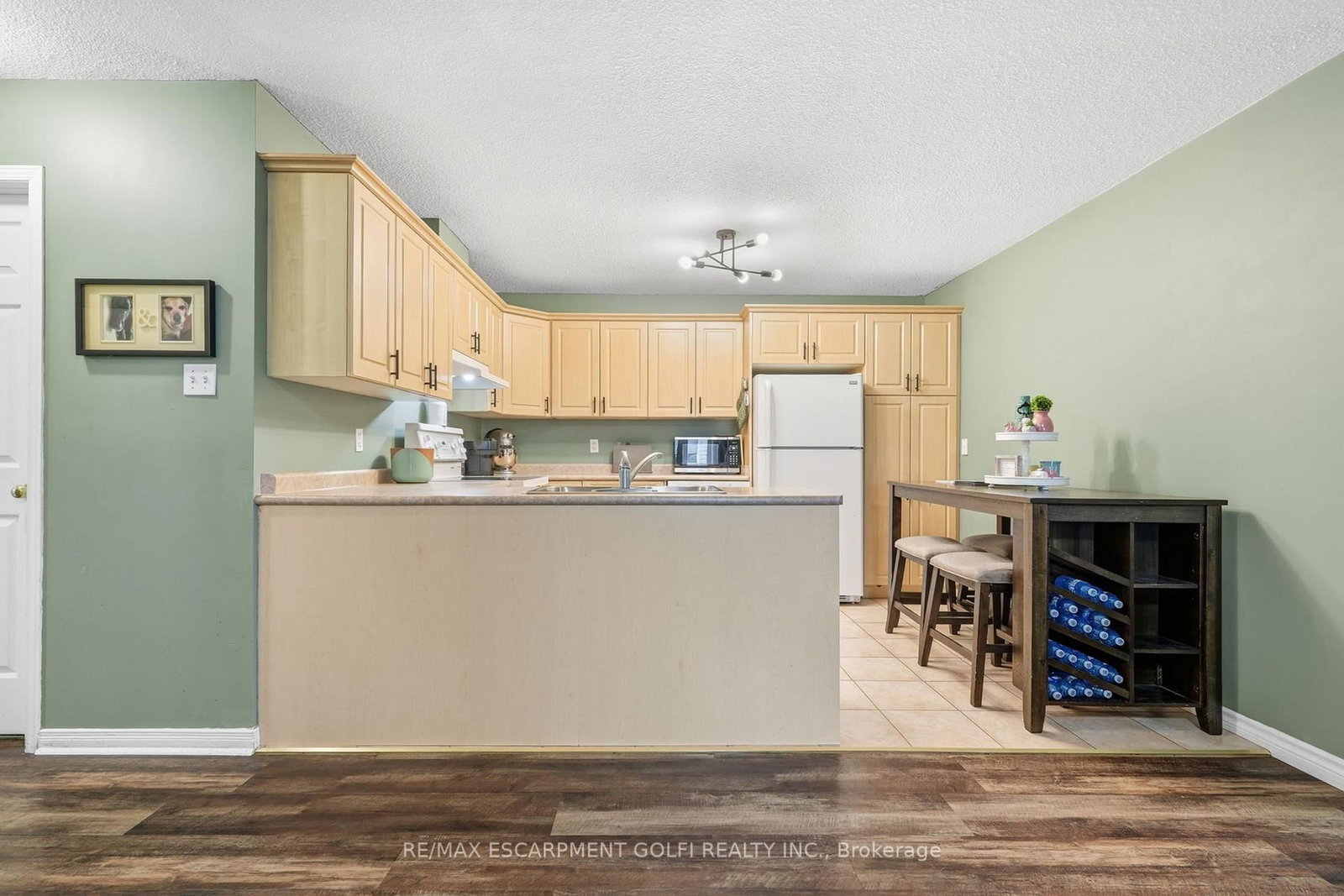 13 Golden Acres Drive • West Lincoln, ON photo 9
