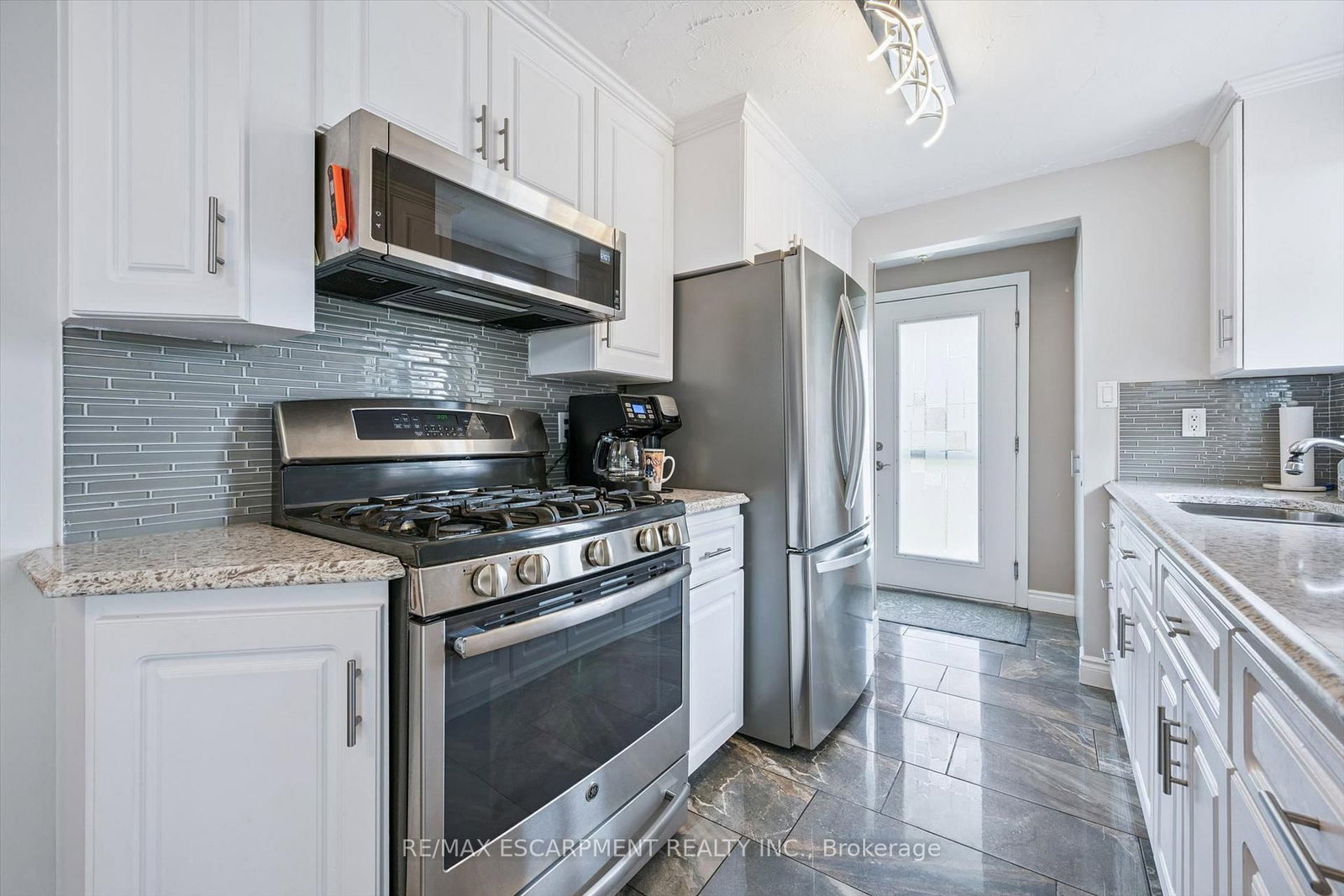 847 Doon Village Road • Kitchener, ON photo 9
