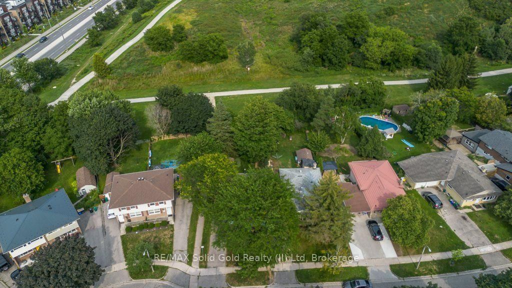 66 Shea Crescent • Kitchener, ON photo 38