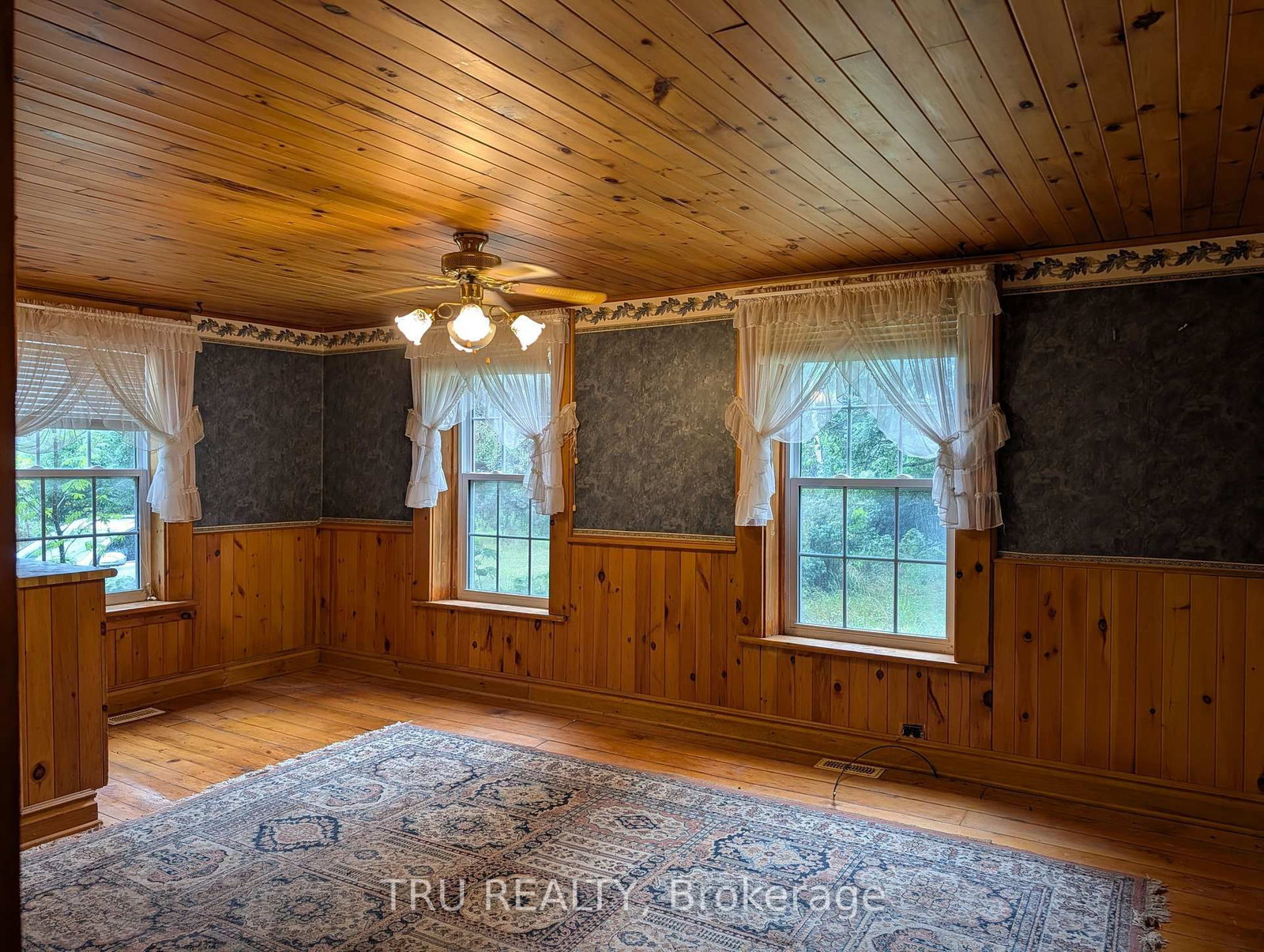 12013 Hogaboam Road • North Dundas, ON photo 6