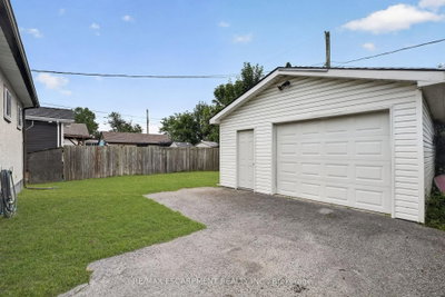 333 Simpson Avenue • Welland, ON photo 2