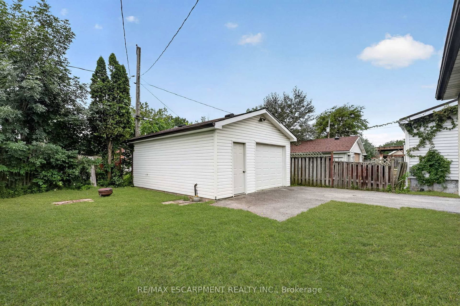 333 Simpson Avenue • Welland, ON photo 3