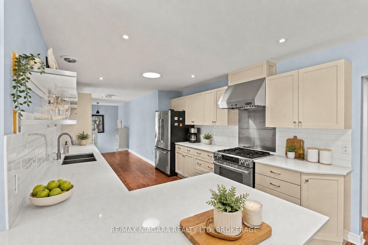 90 Mary Street • Niagara-on-the-Lake, ON photo 11