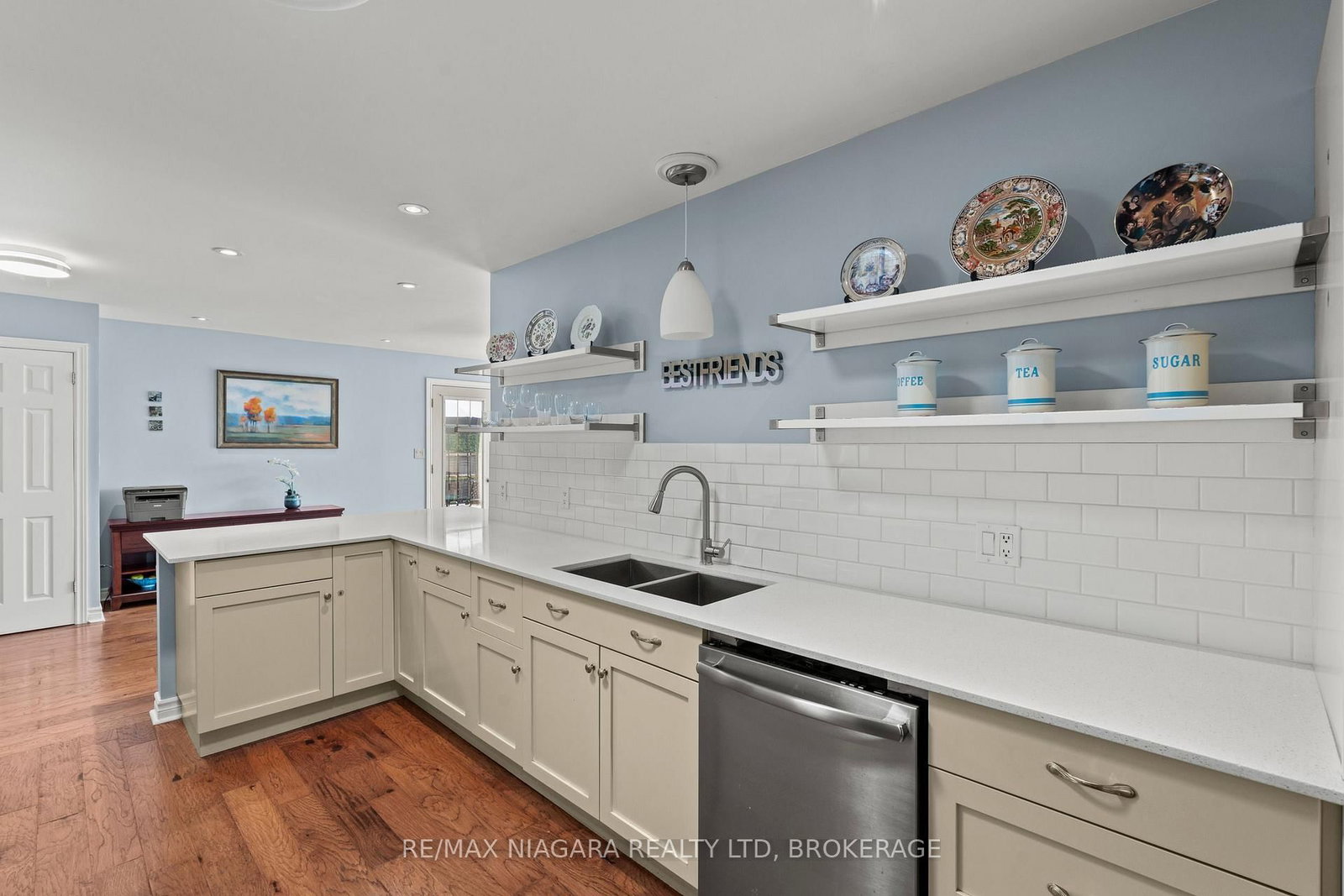 90 Mary Street • Niagara-on-the-Lake, ON photo 13
