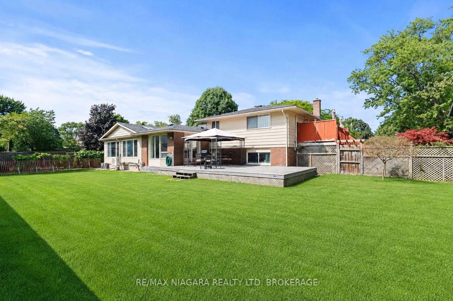 90 Mary Street • Niagara-on-the-Lake, ON photo 5