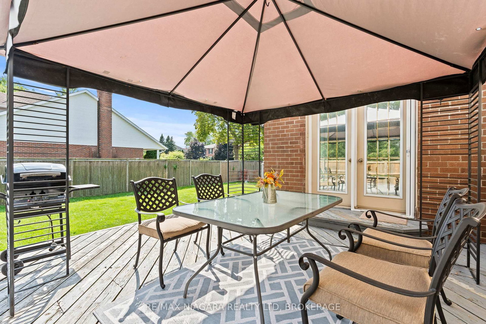 90 Mary Street • Niagara-on-the-Lake, ON photo 6