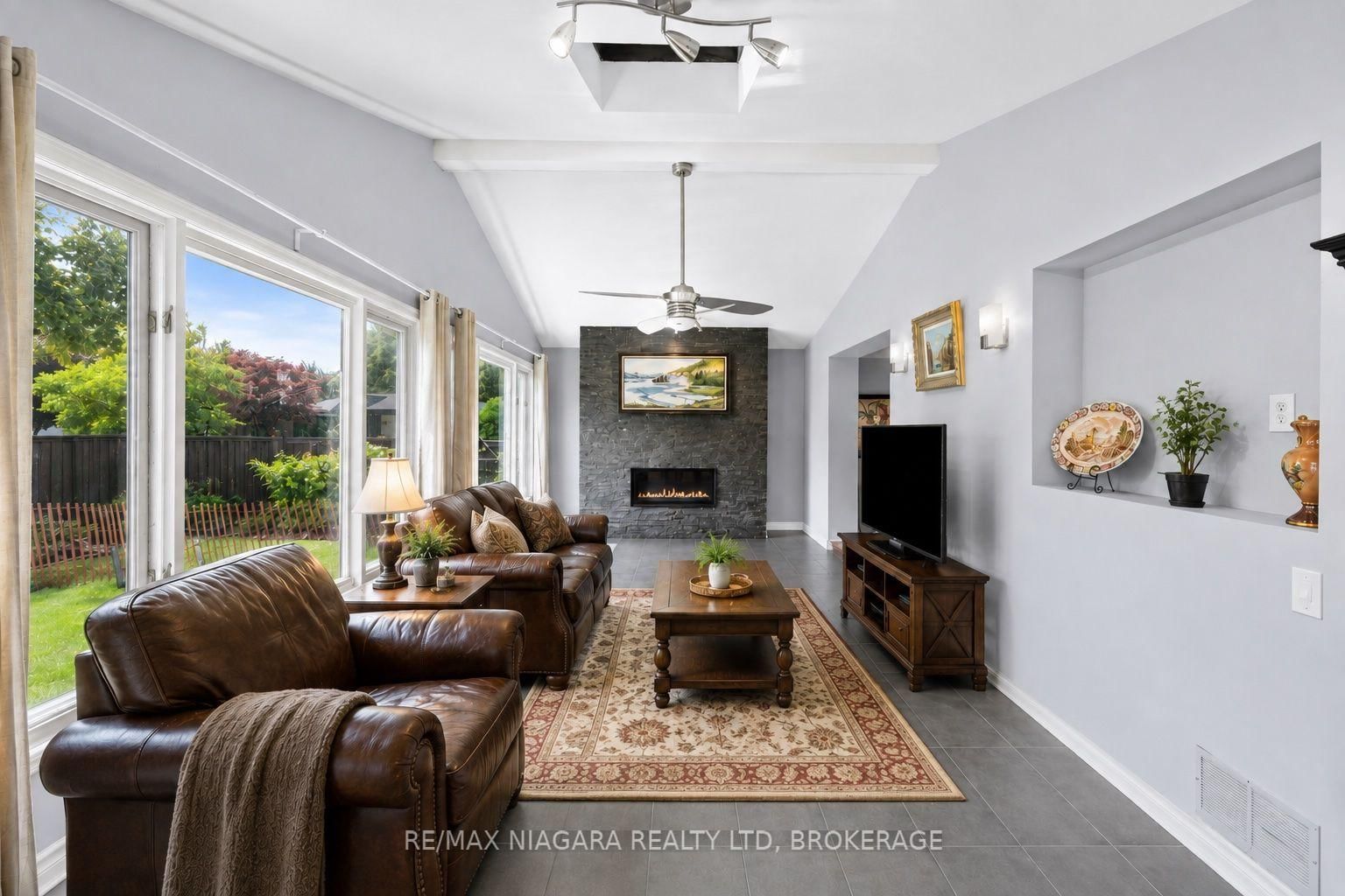 90 Mary Street • Niagara-on-the-Lake, ON photo 8