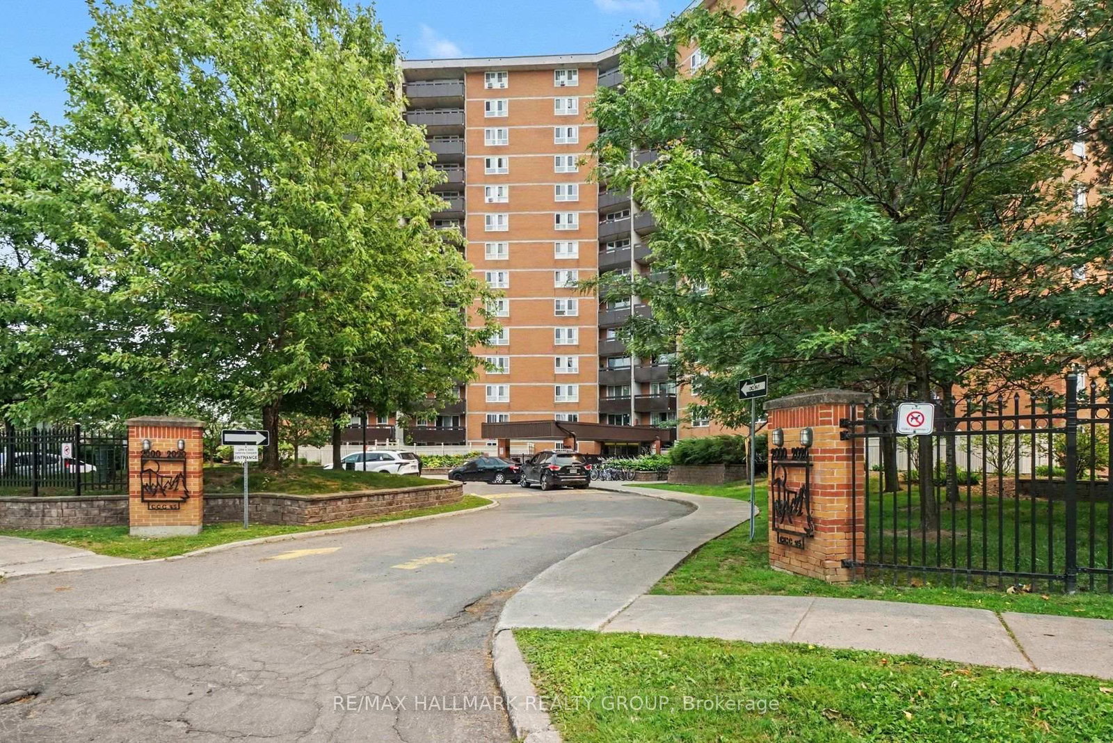 2000 Jasmine Crescent • #1417 • Ottawa, ON photo 1