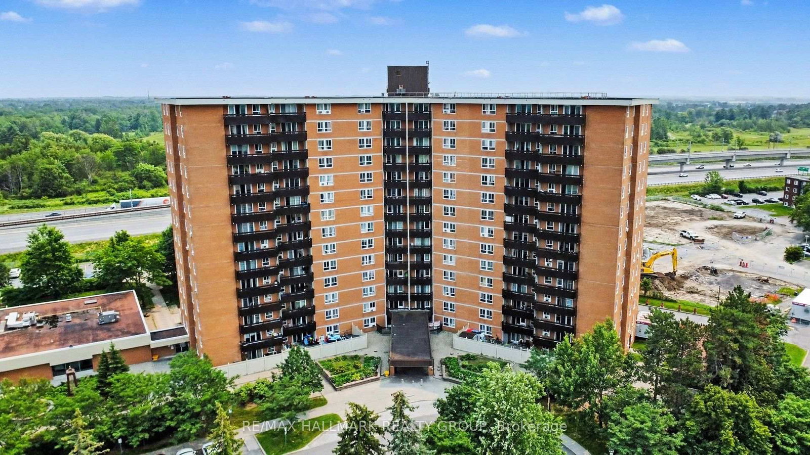 2000 Jasmine Crescent • #1417 • Ottawa, ON photo 36