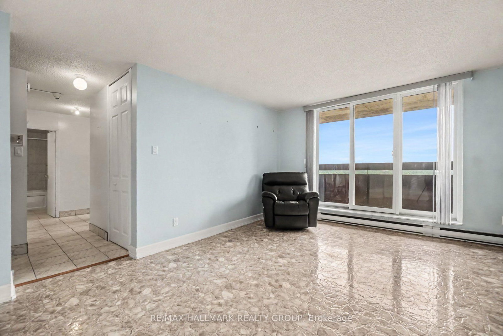 2000 Jasmine Crescent • #1417 • Ottawa, ON photo 8