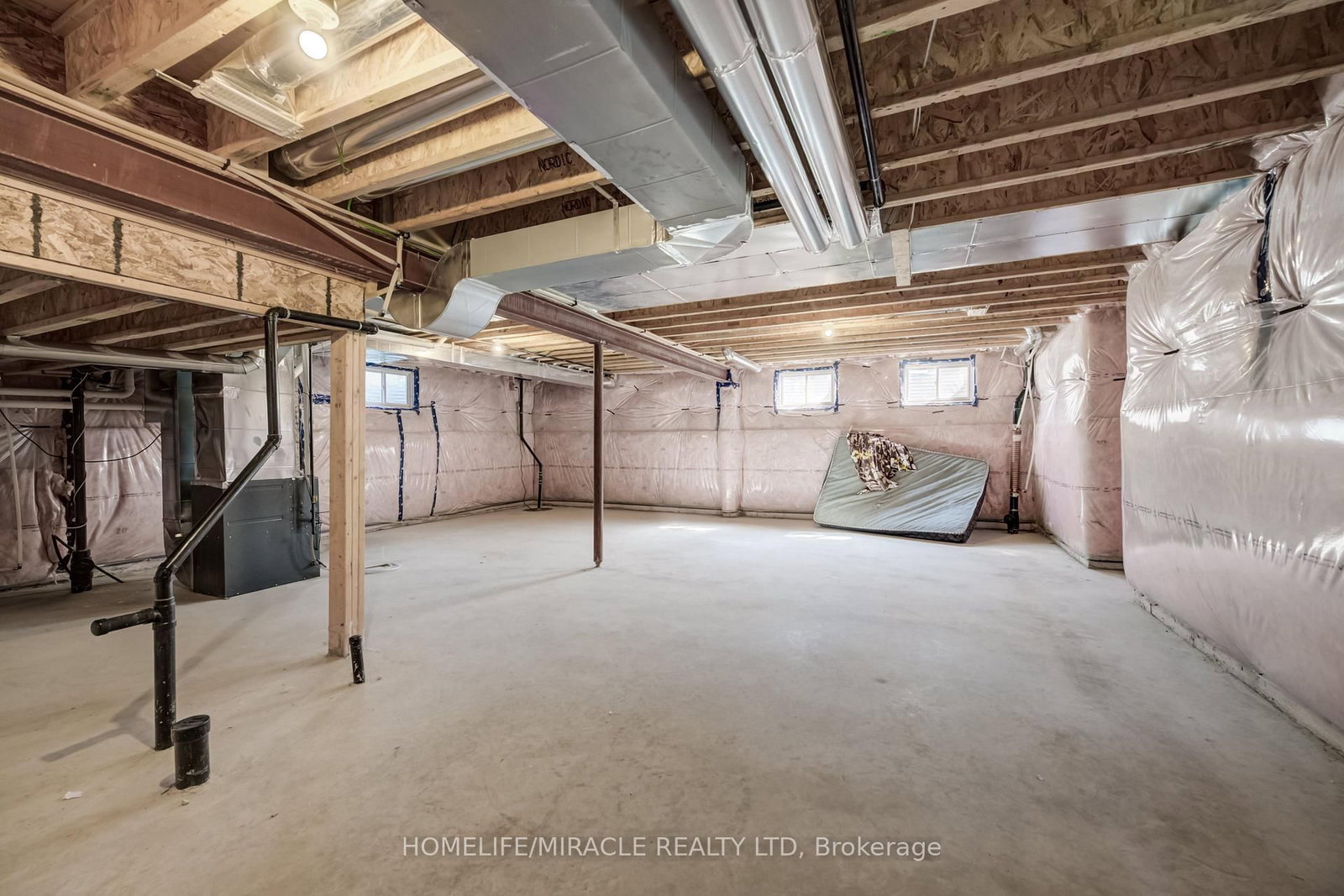 76 Mackay Drive • Woodstock, ON photo 41