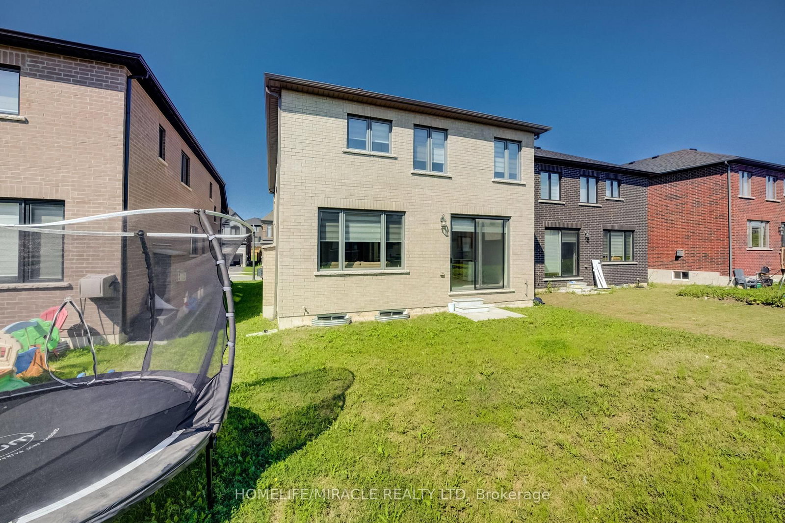 76 Mackay Drive • Woodstock, ON photo 45