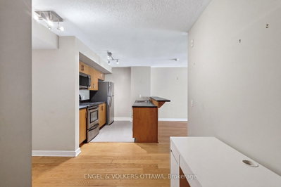 138 Somerset Street W • #604 • Ottawa, ON photo 5